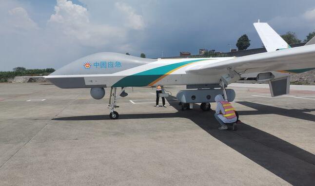 馳援河南 “翼龍”化身空中移動(dòng)“基站